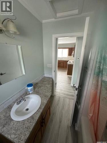 113 Railway Avenue, Richmound, SK - Indoor Photo Showing Bathroom
