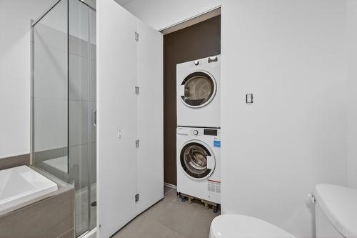 Bathroom - 213-3311 Boul. St-Joseph E., Montréal (Rosemont/La Petite-Patrie), QC - Indoor Photo Showing Laundry Room