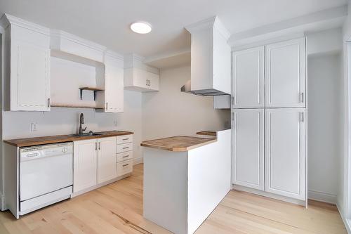 Cuisine - 5820 Rue De La Roche, Montréal (Rosemont/La Petite-Patrie), QC - Indoor Photo Showing Kitchen