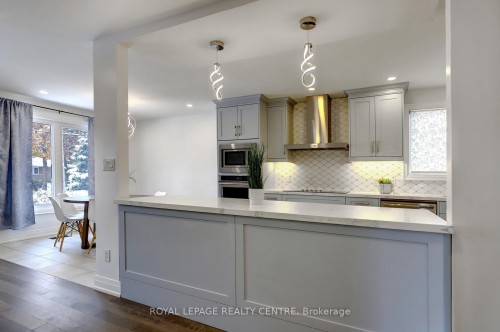 1416 Monaghan Circle, Mississauga, ON - Indoor Photo Showing Kitchen