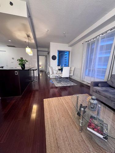 Vue d'ensemble - 1201-441 Av. Du Président-Kennedy, Montréal (Ville-Marie), QC - Indoor Photo Showing Living Room