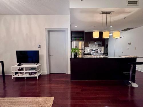 Cuisine - 1201-441 Av. Du Président-Kennedy, Montréal (Ville-Marie), QC - Indoor Photo Showing Kitchen