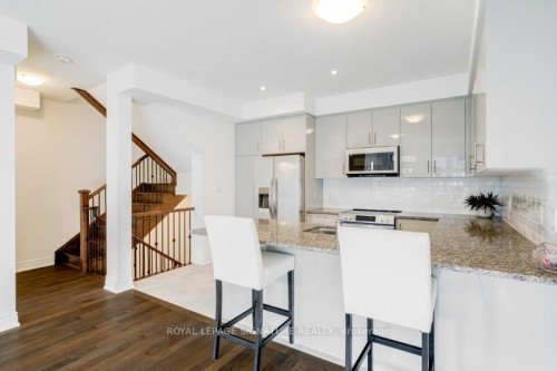 1309 Anthonia Trail, Oakville, ON - Indoor Photo Showing Kitchen With Stainless Steel Kitchen With Upgraded Kitchen