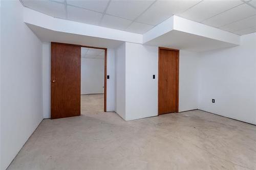 41 Coleridge Park Dr, Winnipeg, MB 