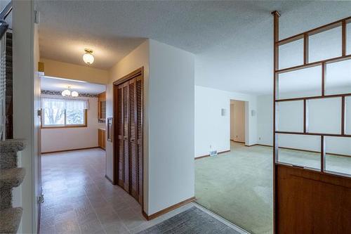 41 Coleridge Park Dr, Winnipeg, MB 