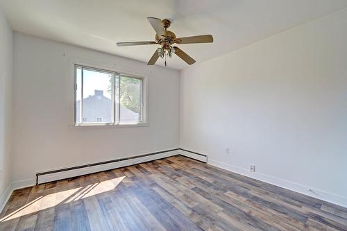 Chambre à coucher - 6712 Rue Hamilton, Montréal (Le Sud-Ouest), QC - Indoor Photo Showing Other Room