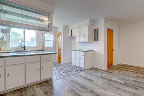 Cuisine - 6712 Rue Hamilton, Montréal (Le Sud-Ouest), QC - Indoor Photo Showing Kitchen