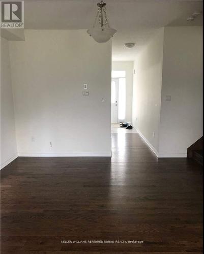 320 Shady Glen Crescent, Kitchener, ON - Indoor Photo Showing Other Room