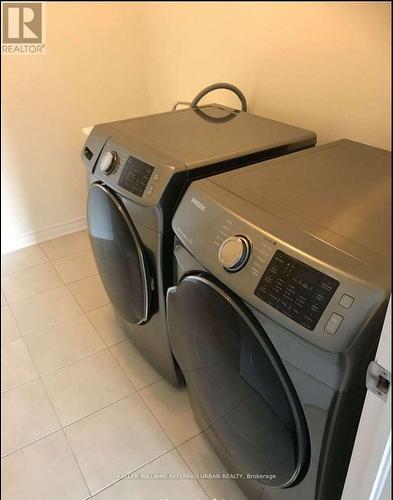 320 Shady Glen Crescent, Kitchener, ON - Indoor Photo Showing Laundry Room