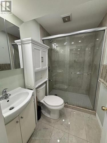 5451 Richmeadow Mews, Mississauga, ON - Indoor Photo Showing Bathroom