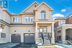 162 GENTILE CIRCLE  Vaughan, ON L4H 1G4