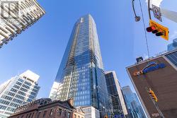 5807 - 180 UNIVERSITY AVENUE  Toronto, ON M5H 0A2
