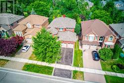 1387 BAYSHIRE DRIVE  Oakville, ON L6H 6E7
