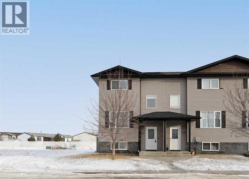 322 17 Street E  Brooks, AB T1R 1R3