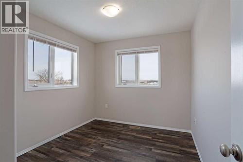 322 17 Street E, Brooks, AB - Indoor Photo Showing Other Room