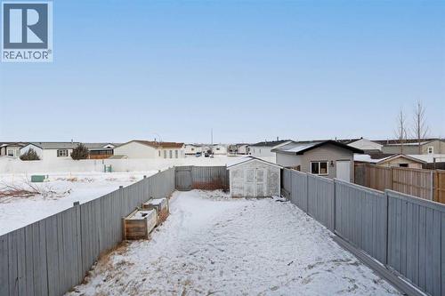322 17 Street E, Brooks, AB - Outdoor