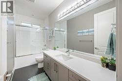 4-pce Main Bath - 