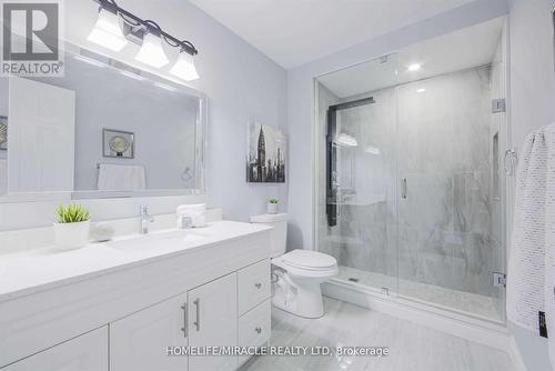 4000 Key Court, Mississauga, ON - Indoor Photo Showing Bathroom