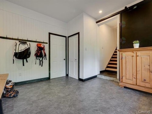 Hall d'entrée/Vestibule - 370 Mtée Victor-Nymark, Saint-Sauveur, QC - Indoor Photo Showing Other Room