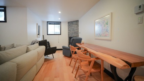 Salle familiale - 370 Mtée Victor-Nymark, Saint-Sauveur, QC - Indoor