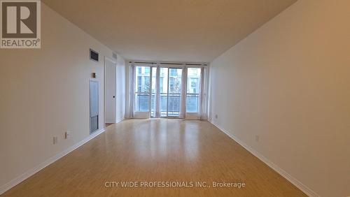 202 - 28 Hollywood Avenue, Toronto, ON - Indoor Photo Showing Other Room