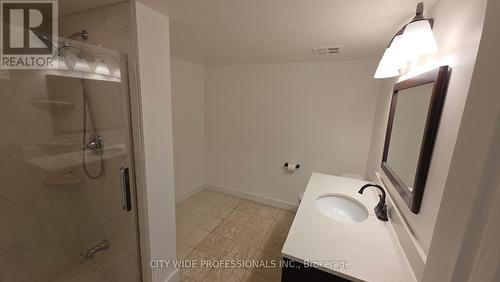 202 - 28 Hollywood Avenue, Toronto, ON - Indoor Photo Showing Bathroom