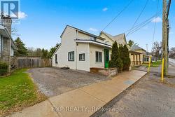 41 LAKE STREET Prince Edward County (Picton Ward), ON K0K 2T0