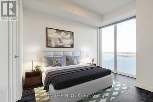 3204 - 20 Richardson Street, Toronto, ON - Indoor Photo Showing Bedroom