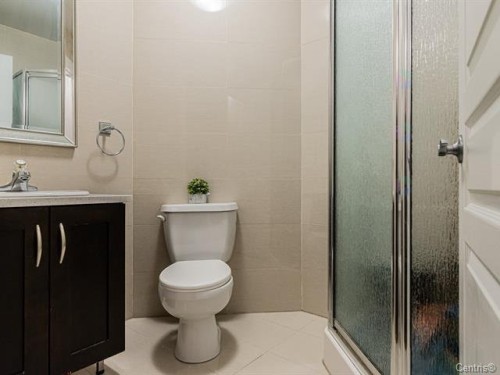 Bathroom - 105-150 Rue Barnett, Dollard-Des-Ormeaux, QC - Indoor Photo Showing Bathroom