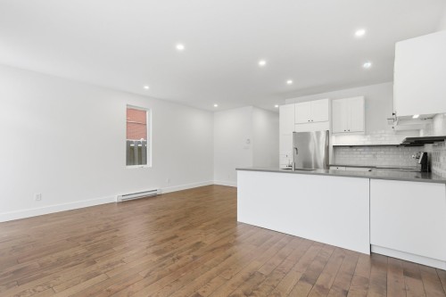 Overall view - 4865 Rue Ste-Émilie, Montréal (Le Sud-Ouest), QC - Indoor Photo Showing Kitchen
