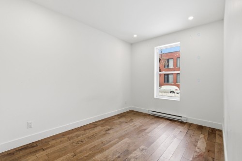 Bedroom - 4865 Rue Ste-Émilie, Montréal (Le Sud-Ouest), QC - Indoor Photo Showing Other Room