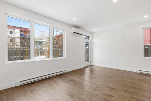 Living Room - 4865 Rue Ste-Émilie, Montréal (Le Sud-Ouest), QC - Indoor Photo Showing Other Room