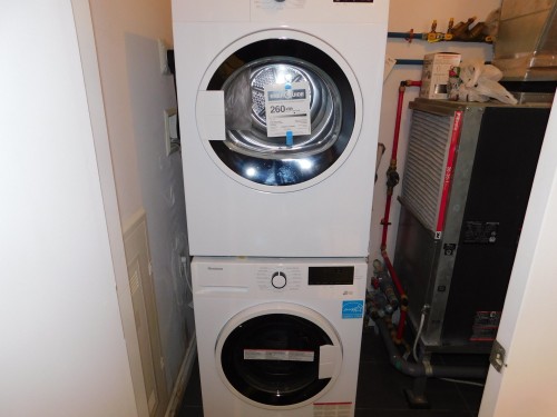 Salle de lavage - 706-4500 Ch. De La Côte-Des-Neiges, Montréal (Côte-Des-Neiges/Notre-Dame-De-Grâce), QC - Indoor Photo Showing Laundry Room