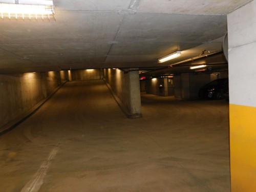 Garage - 706-4500 Ch. De La Côte-Des-Neiges, Montréal (Côte-Des-Neiges/Notre-Dame-De-Grâce), QC - Indoor Photo Showing Other Room