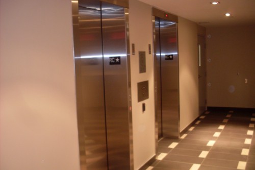 Ascenseur - 706-4500 Ch. De La Côte-Des-Neiges, Montréal (Côte-Des-Neiges/Notre-Dame-De-Grâce), QC - Indoor Photo Showing Other Room
