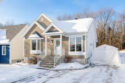 180 Rue Jean-De Brébeuf  Saint-Jérôme, QC J7Y 0C1