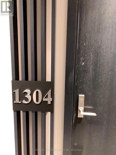 1304 - 81 Wellesley Street E, Toronto, ON - 