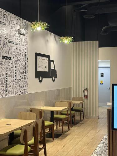 811  75 Street Sw, Edmonton, AB 