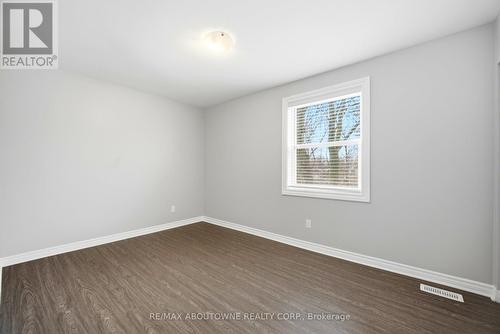 674 Francis Road, Burlington, ON - Indoor Photo Showing Other Room