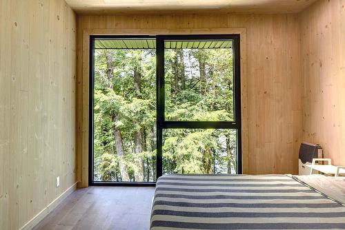 Chambre à coucher principale - 3590 Lac-Des-Écorces, Barkmere, QC - Indoor Photo Showing Bedroom