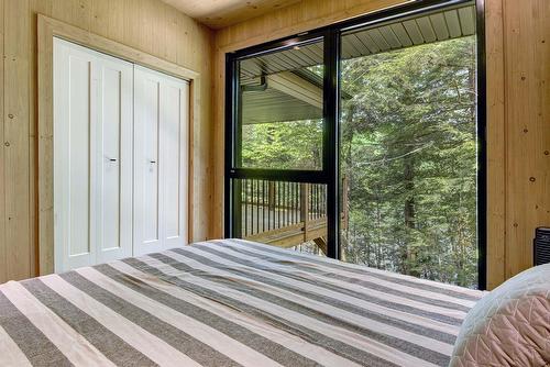 Chambre à coucher - 3590 Lac-Des-Écorces, Barkmere, QC - Indoor Photo Showing Bedroom