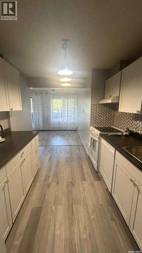 137 209D Cree Place, Saskatoon, SK - Indoor Photo Showing Kitchen