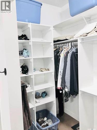 9 Warren Street S, Redvers, SK - Indoor With Storage