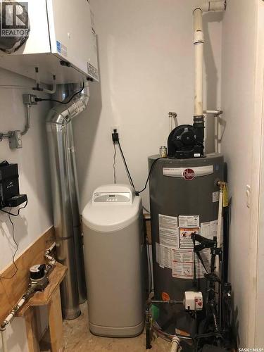 9 Warren Street S, Redvers, SK - Indoor Photo Showing Basement
