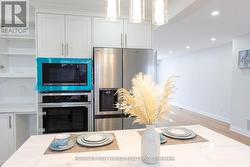 MAIN FL - 1 CLYDESDALE DRIVE  Toronto, ON M2J 3N1