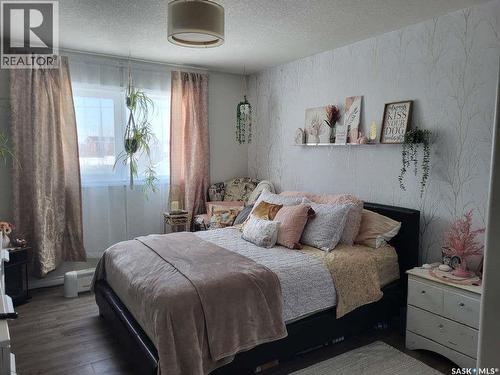 210 Douglas Place, Waseca, SK - Indoor Photo Showing Bedroom
