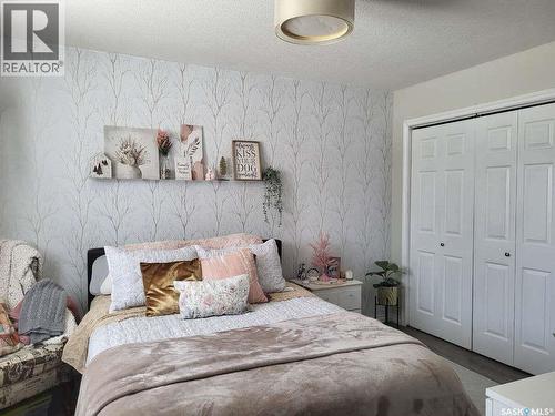 210 Douglas Place, Waseca, SK - Indoor Photo Showing Bedroom