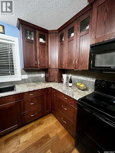 305 3Rd Street, St. Brieux, SK - Indoor Photo Showing Kitchen