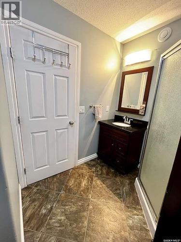 305 3Rd Street, St. Brieux, SK - Indoor