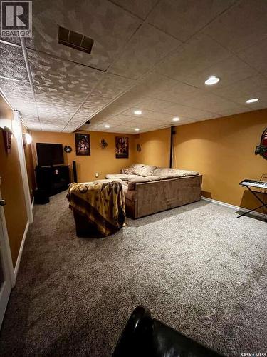 305 3Rd Street, St. Brieux, SK - Indoor